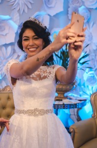 AdrianaBombom-DaniVieira-SheslaineHayalla-desfilam-de-IvanaBeaumond-no-inesquecivel-casamento-icweek-2017 (21)