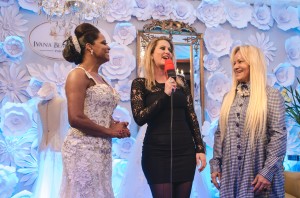 AdrianaBombom-DaniVieira-SheslaineHayalla-desfilam-de-IvanaBeaumond-no-inesquecivel-casamento-icweek-2017 (36)