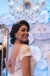 AdrianaBombom-DaniVieira-SheslaineHayalla-desfilam-de-IvanaBeaumond-no-inesquecivel-casamento-icweek-2017 (54)