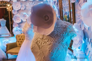 AdrianaBombom-DaniVieira-SheslaineHayalla-desfilam-de-IvanaBeaumond-no-inesquecivel-casamento-icweek-2017 (7)