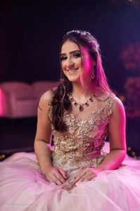 MARIA VITORIA VESTIDO DE DEBUTANTE 15 ANOS ATELIER IVANA BEAUMOND RJ (11)