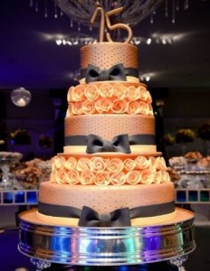 bolo-e-doces-festa-de-15-anos_Vestid-de-Debutante_blog-IvanaBeaumond (1)