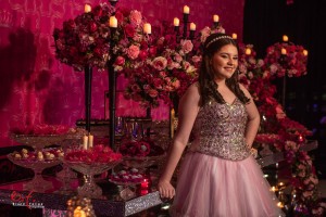 eduarda nicole fotos 15 anos atelier ivana beaumond vestido de debutante rosa pink preto  (14)