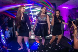 eduarda nicole fotos 15 anos atelier ivana beaumond vestido de debutante rosa pink preto  (18)