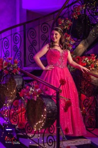 eduarda nicole fotos 15 anos atelier ivana beaumond vestido de debutante rosa pink preto  (2)