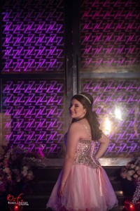 eduarda nicole fotos 15 anos atelier ivana beaumond vestido de debutante rosa pink preto  (9)