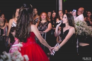 giulia-pequeno-debutate-vestido-ivana-beaumond-paris (5)