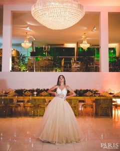 giulia-pequeno-debutate-vestido-ivana-beaumond-paris (7)